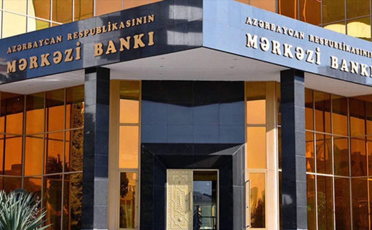 Mərkəzi Bankın valyuta ehtiyatları 12,7 mlrd. dollara çatıb